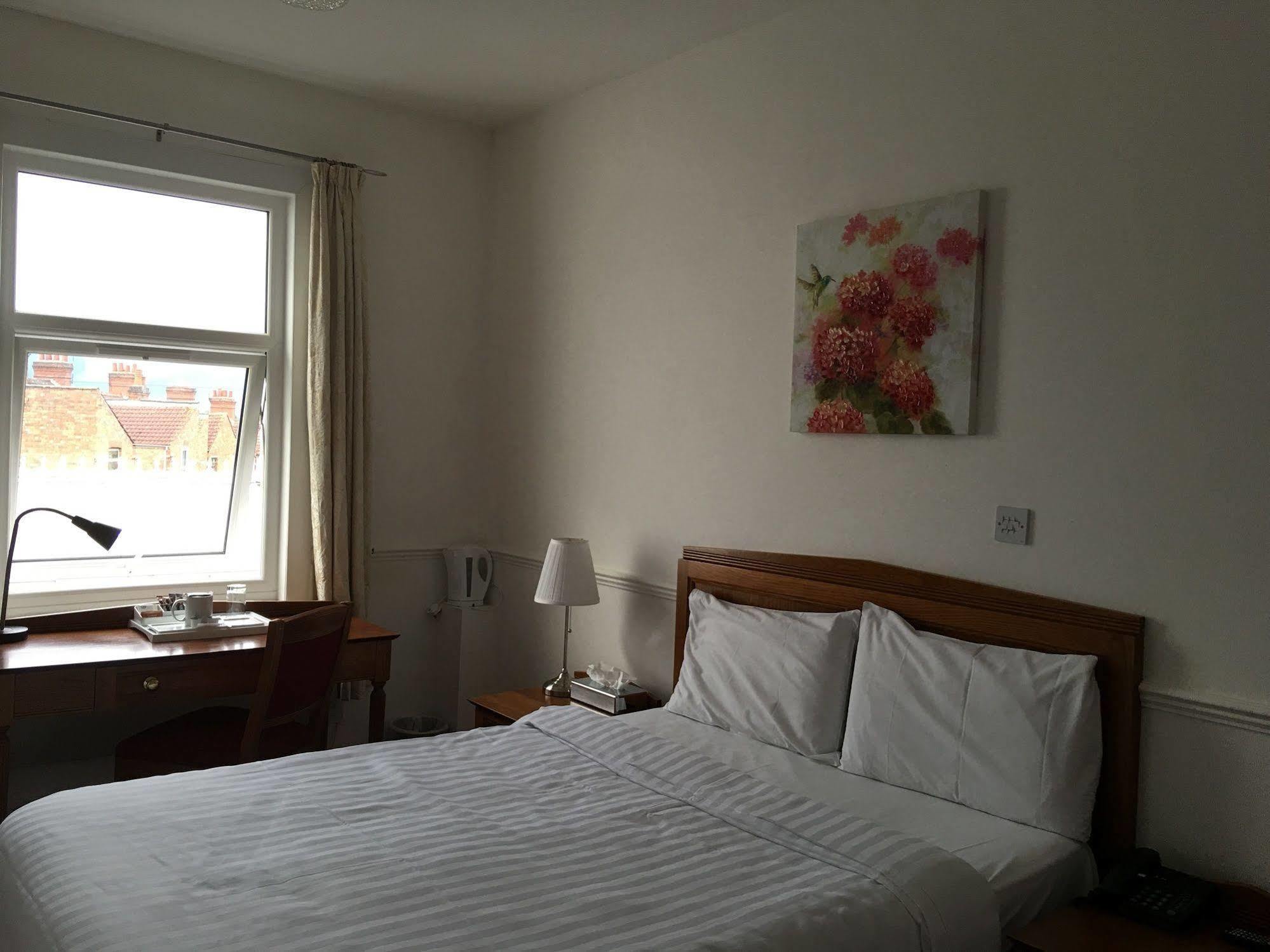 Grosvenor Hotel Регби Экстерьер фото